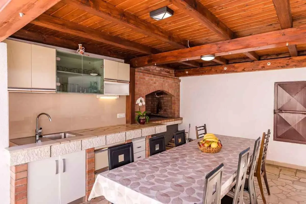 Apartments In Povile 39105 Chorvatsko