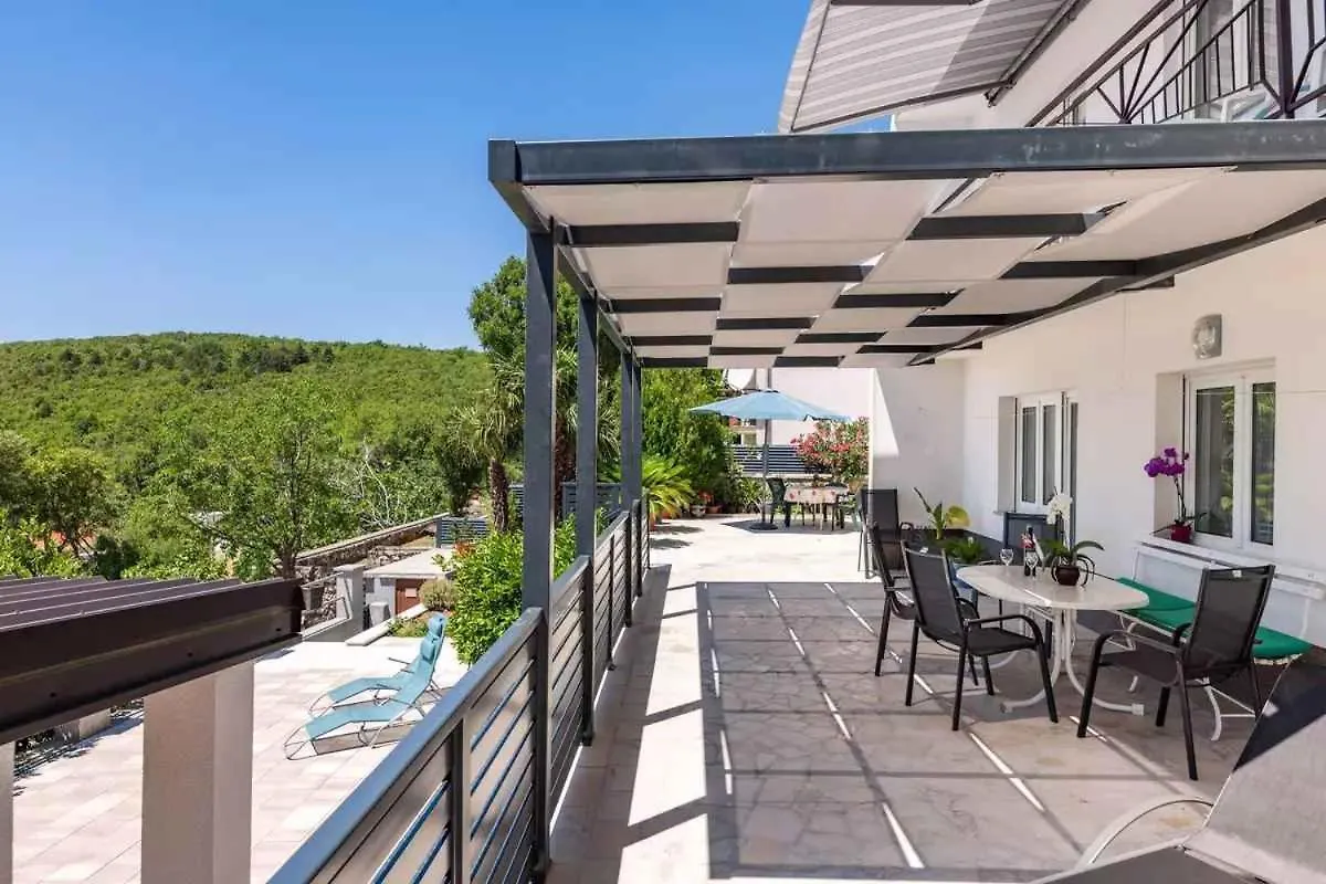 Apartments In Povile 39105